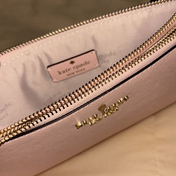 KATE SPADE Wristlet - Picture 4 of 9